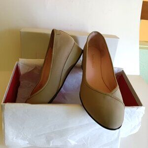 Taryn Rose - Low Wedge New Shoes - Size 6.5 M